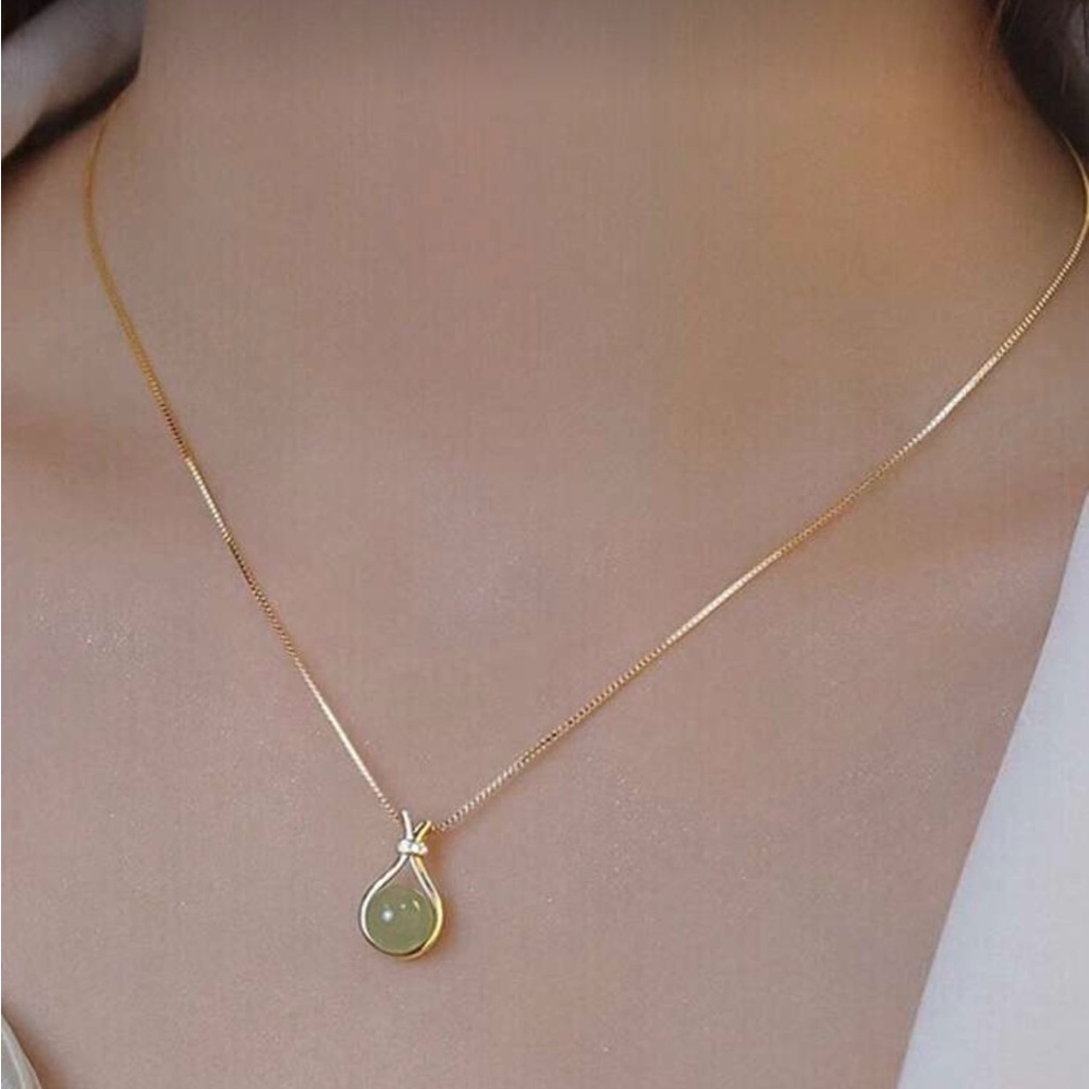 ⚠️Clearance Elegant Gold and Green Pendant Necklace